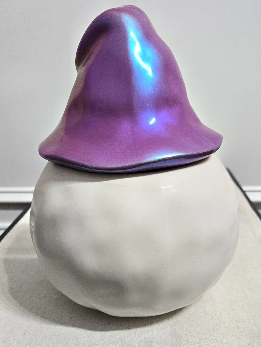 Rae Dunn "MAGIC" Gnome - Picture 2 of 5